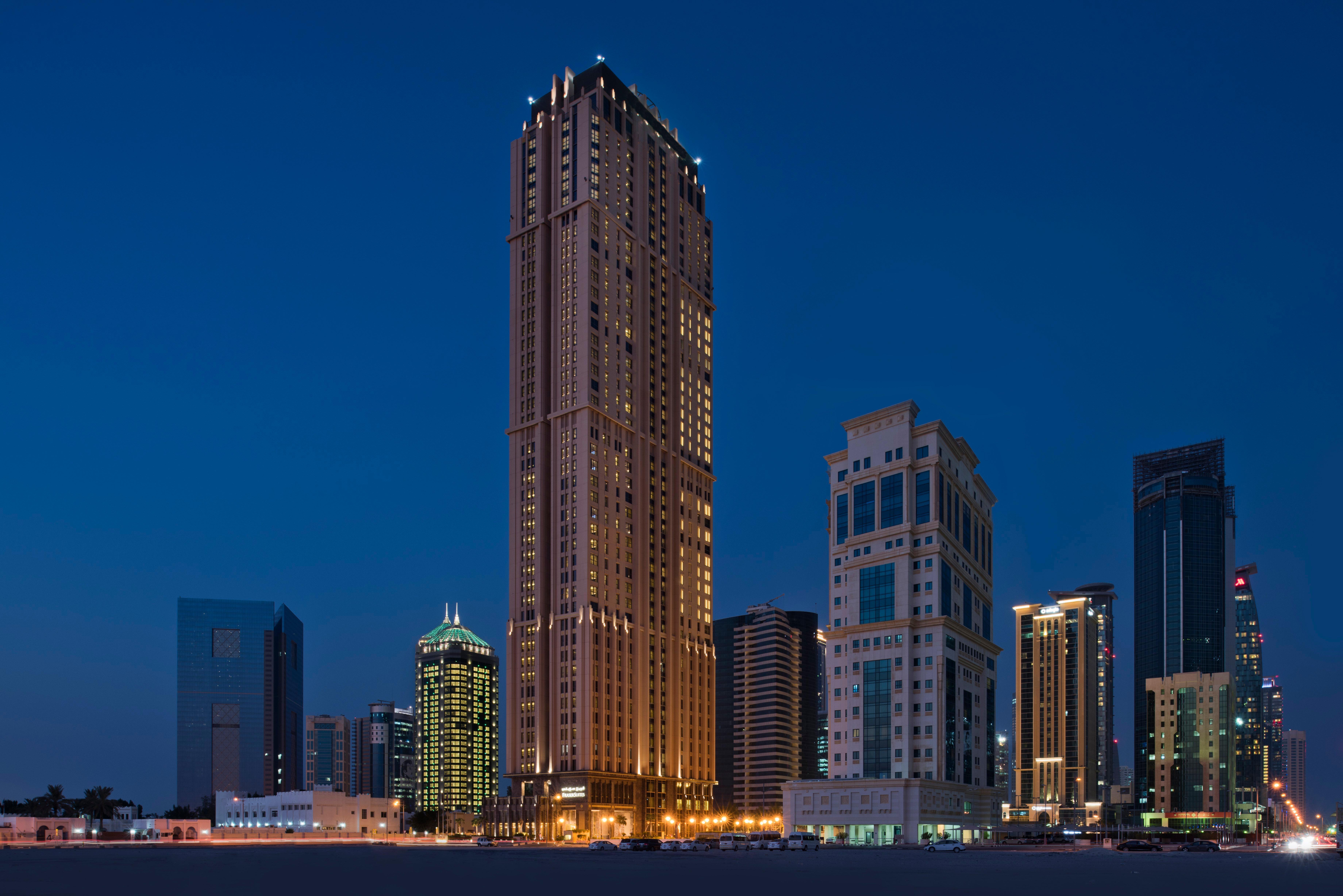 Voco Doha West Bay Suites, An Ihg Hotel Exterior foto