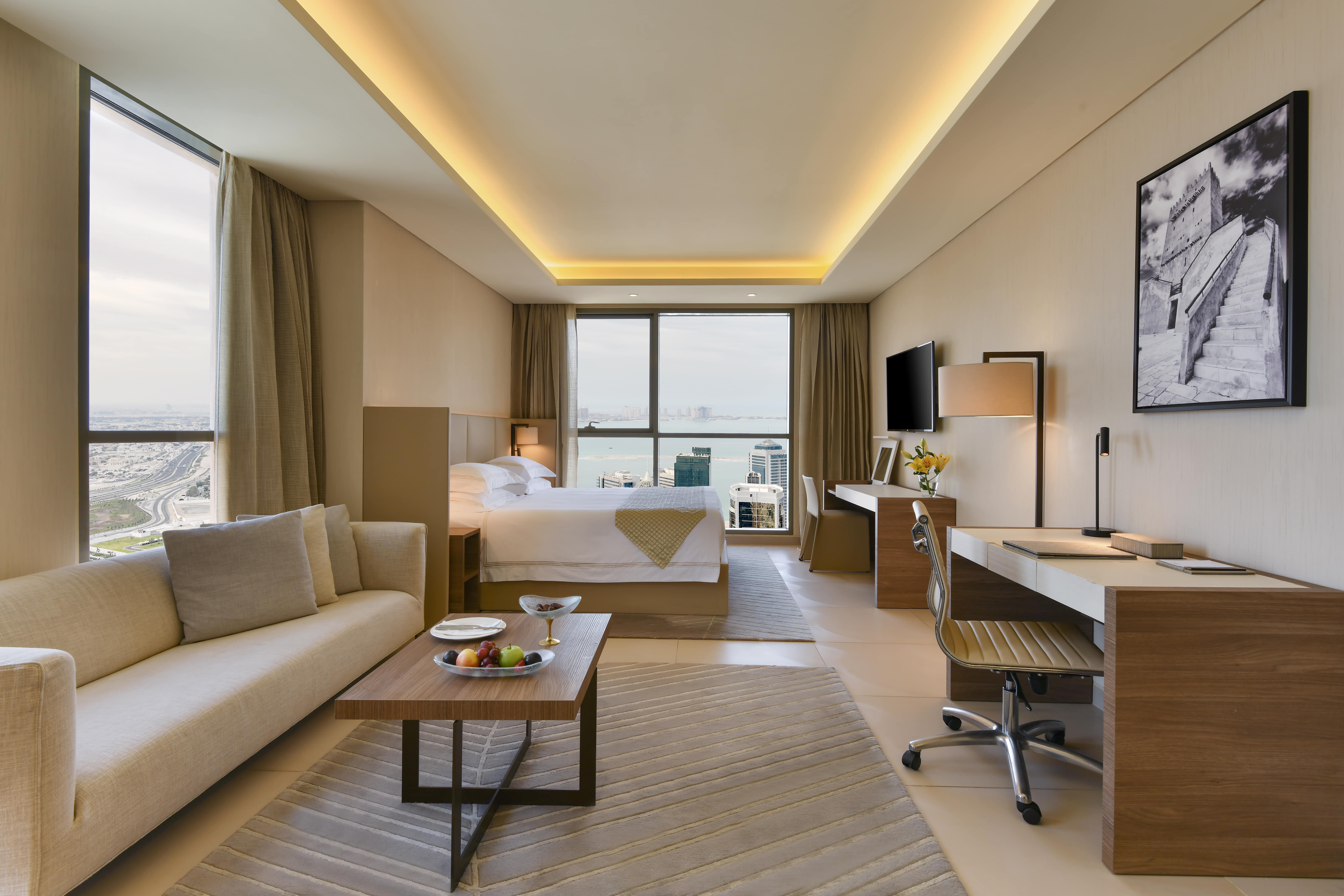 Voco Doha West Bay Suites By Ihg Exterior foto A typical room at the hotel